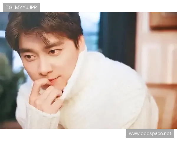 宝藏男神李易峰:从青涩少年到实力派的荧屏蜕变之旅